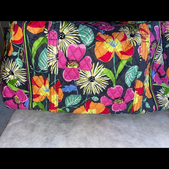 Vera Bradley *Clare Jazzy Blooms* Pattern Set of 8 (Multi-Colored) - Picture 2 of 16